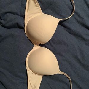 Victoria’s Secret 36C bra